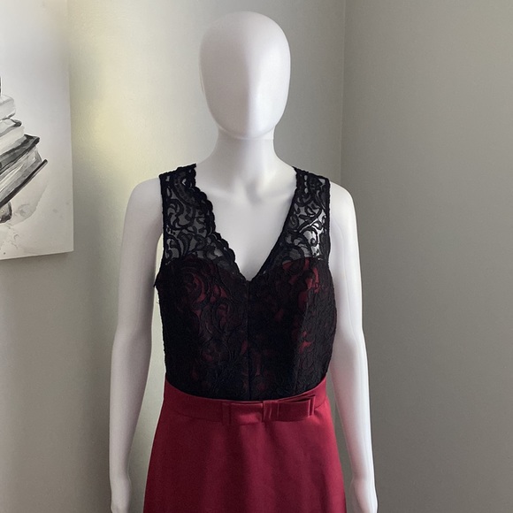 After Six Burgundy + Black Bridesmaid Dress Size 8 - Picture 2 of 7